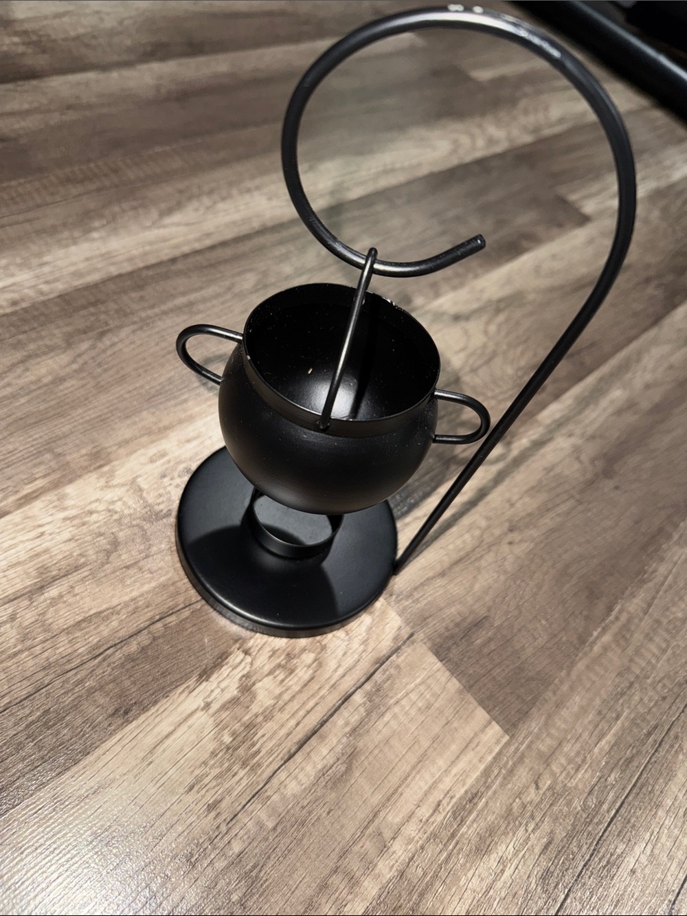 Hanging cauldron - Tea light holder / wax warmer.